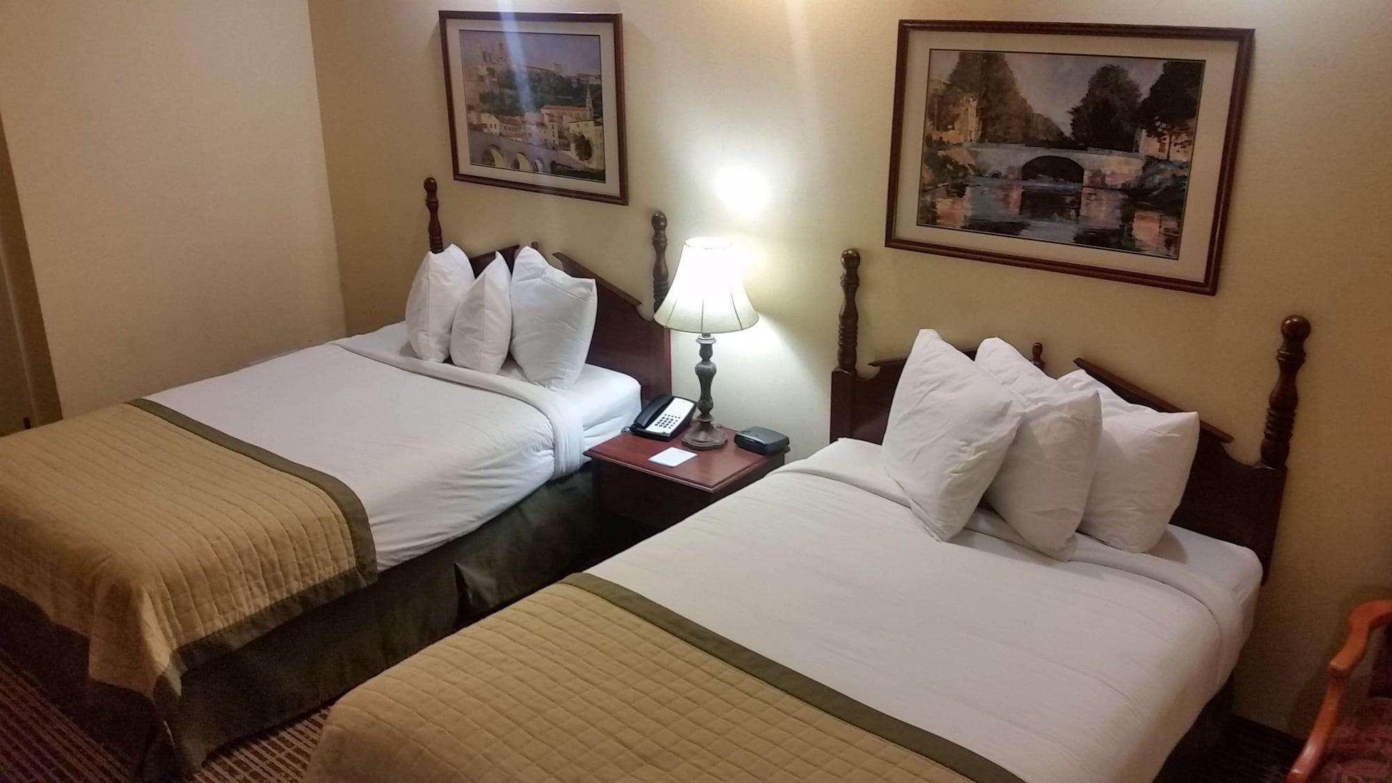 Baymont By Wyndham Lafayette Airport Hotel Exterior photo